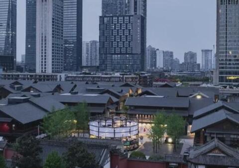太古地产15年首现中期亏损，内地零售能否破局？