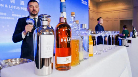 在出海桥头堡澳门，国台打响“前哨战”